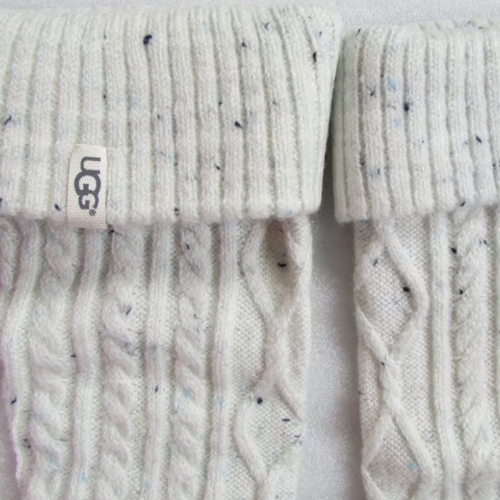 ▪️Ugg’s Shaye Tall Socks - Picture 2 of 9
